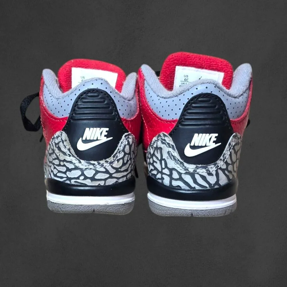 Sneakerhead Air Jordan 3 Retro SE Unite Fire Red Toddler 6C Jumpman